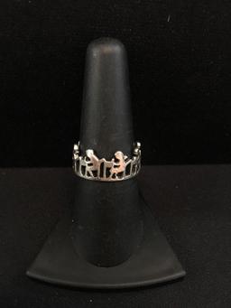 Sterling Silver "Schoolchildren" Motif Ring Band - Size 8