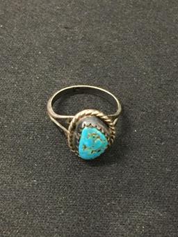 Tumbled Turquoise Accented Rope Framed Sterling Silver Ring Band-Size 3