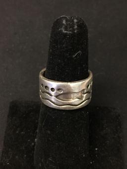 Old Pawn Native American Symbology Themed 10mm Wide Sterling Silver Cigar Band - Size 6