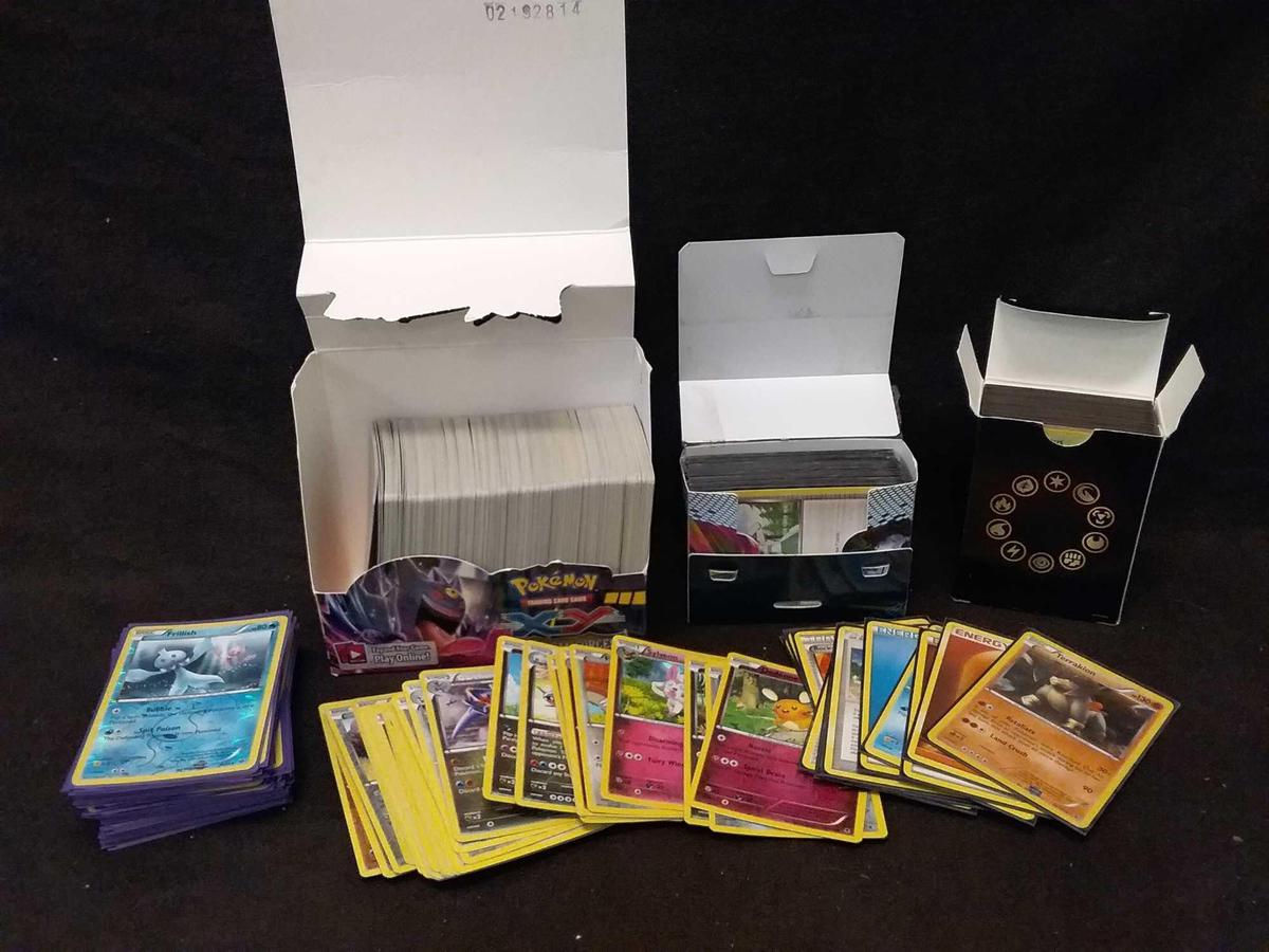 Collection of Pokemon Trading Cards - Estate