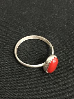 Oval 8x5mm Coral Cabochon Center Old Pawn Native American Sterling Silver Ring Band