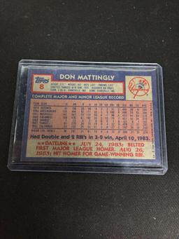 1984 Topps #8 DON MATTINGLY Yankees ROOKIE Baseball Card