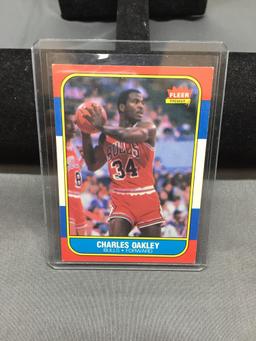 1986-87 Fleer #81 CHARLES OAKLEY Bulls Vintage Basketball Card