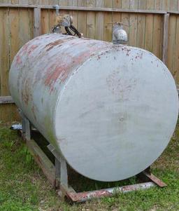 600 Gallon Fuel Tank (silver)