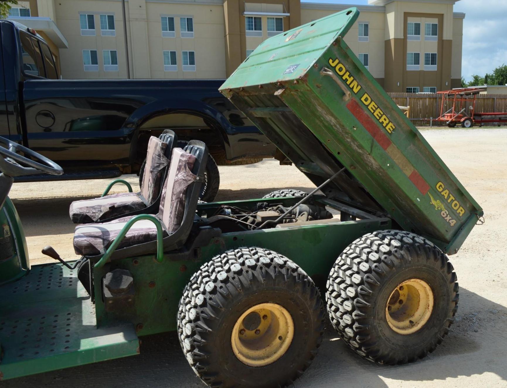 2003 John Deere Gator 6x4, Gas, with Dump Bed