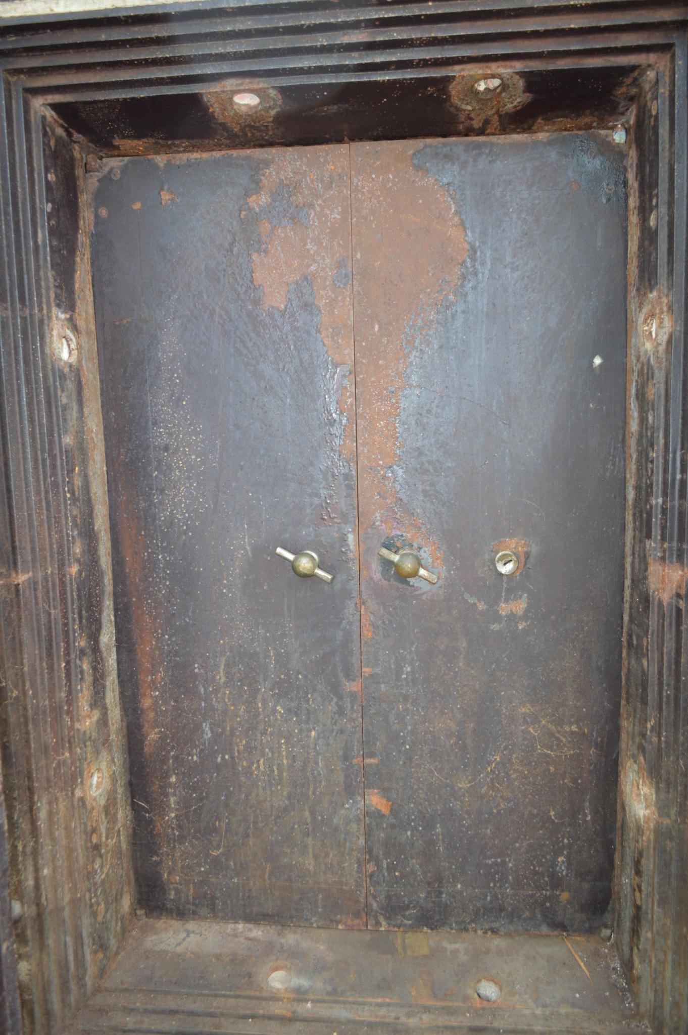 Yale Antique Safe