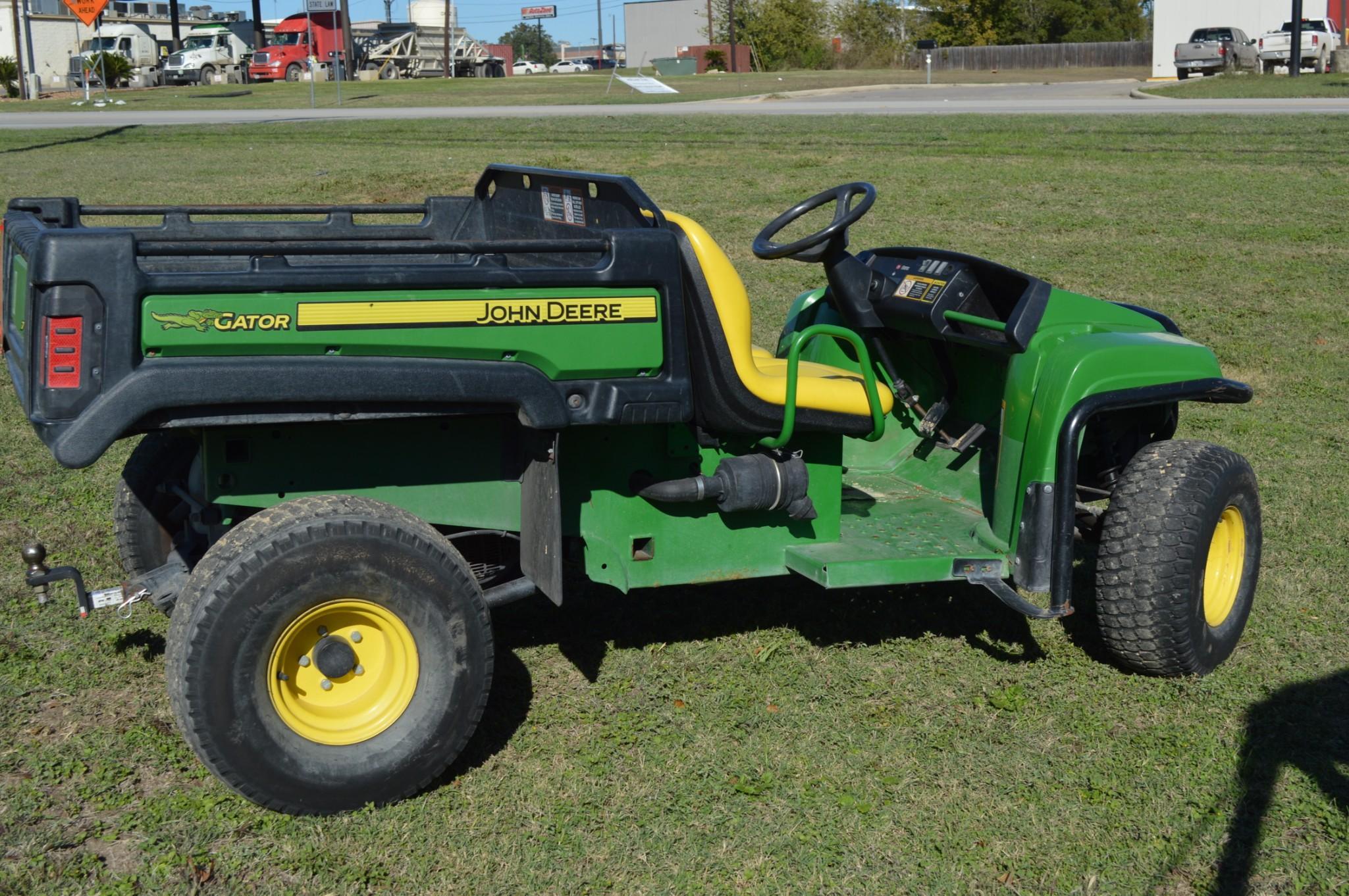 John Deere Gator 2WD Gasoline