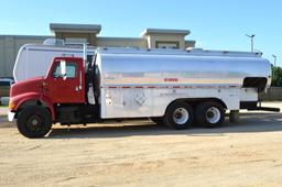 2000 International F-8100 Fuel Truck, Diesel, 6x4, 8-Speed Manual Transmission