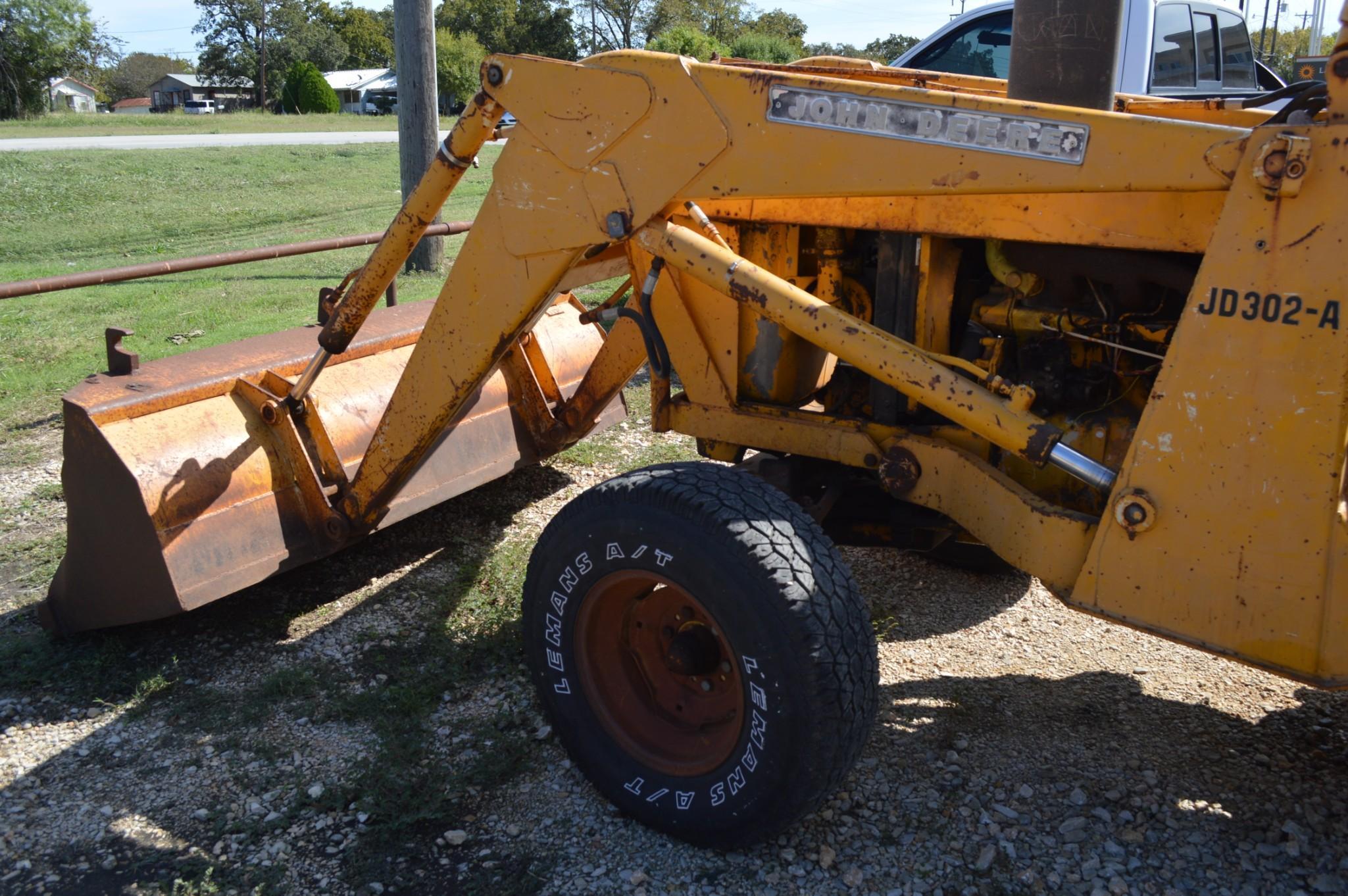 John Deere 302-AD Backhoe Loader