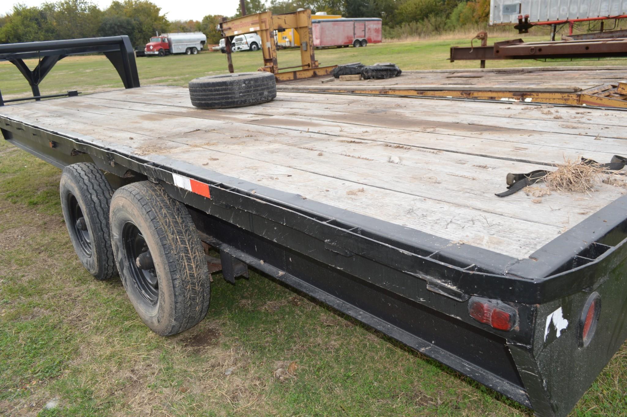 Gooseneck Flatbed Trailer