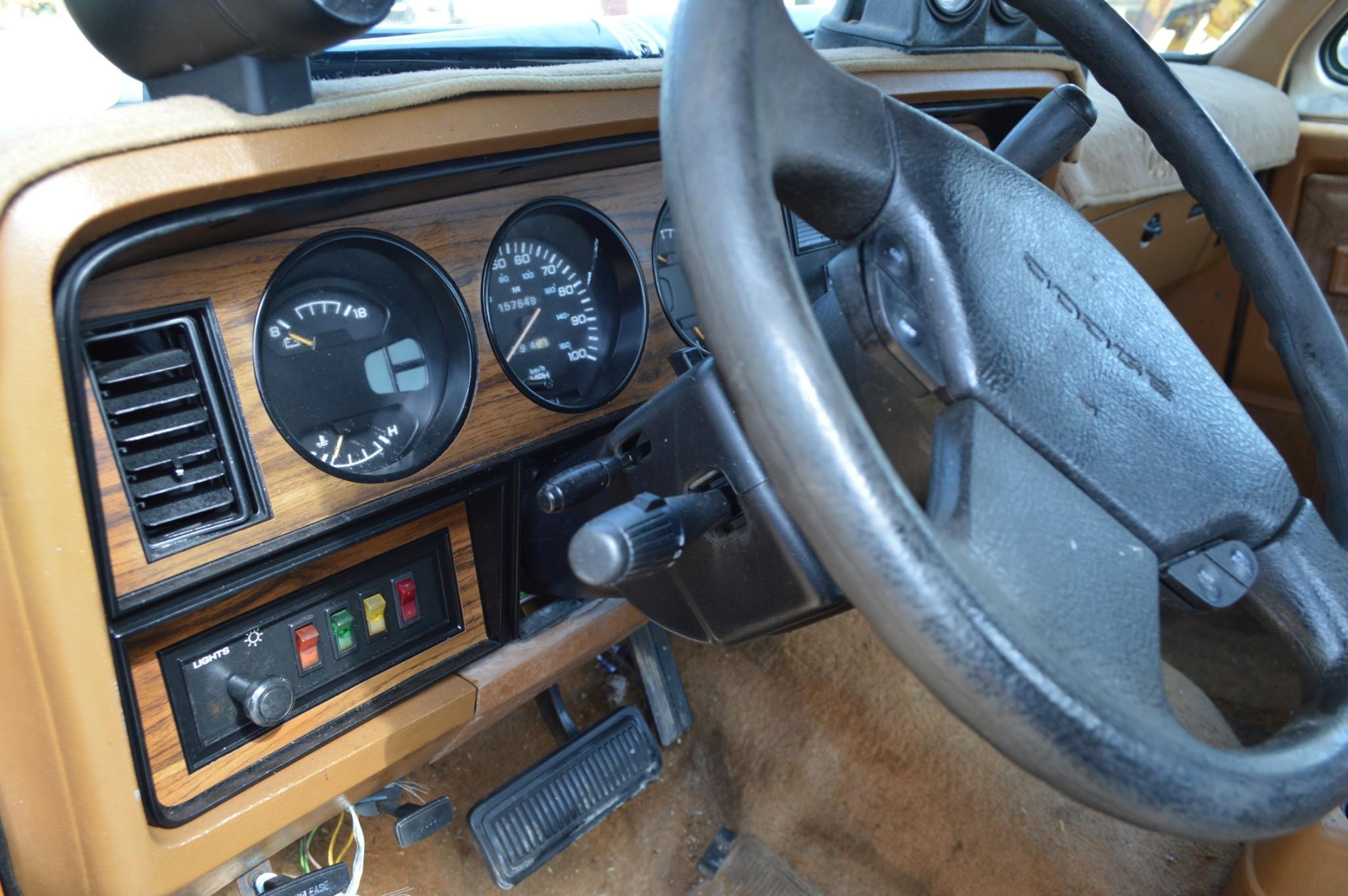 1992 Dodge D350 12 Valve Cummins Turbo Diesel RWD Straight 6 L6 5.9L Automatic 250hp