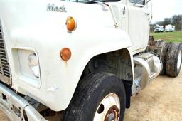 1978 Mack Single Day Cab Single Axle Mack 5-spd manual 129hp