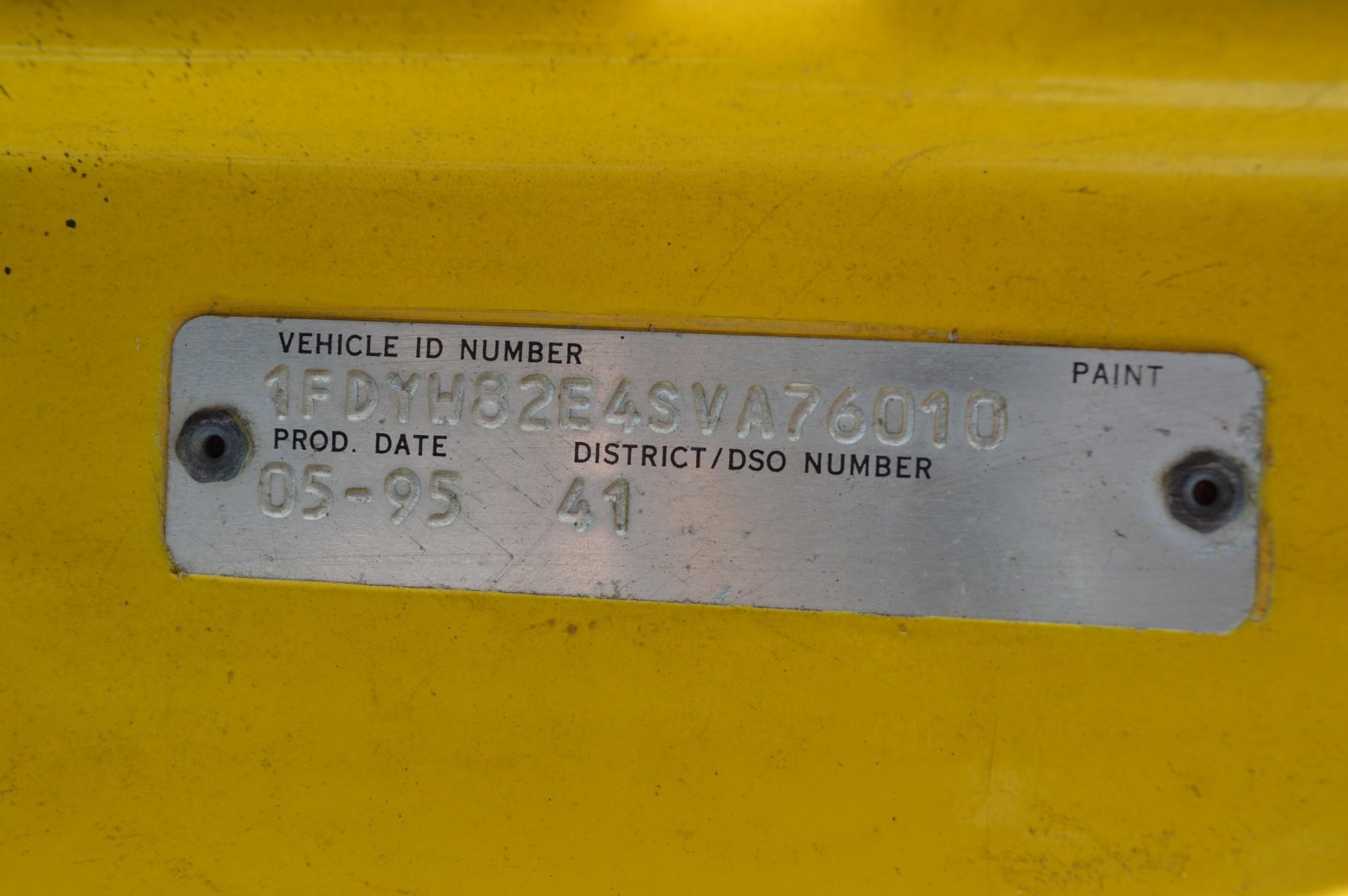 1995 Ford LNT8000 Dump Truck 8.3L Diesel