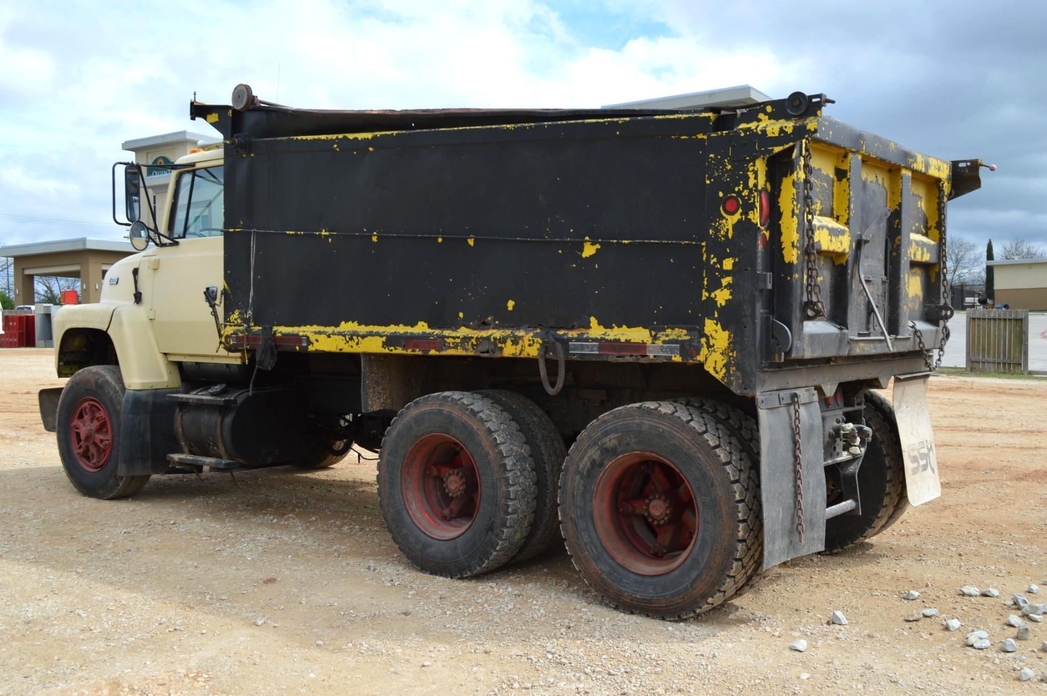 1995 Ford LNT8000 Dump Truck 8.3L Diesel