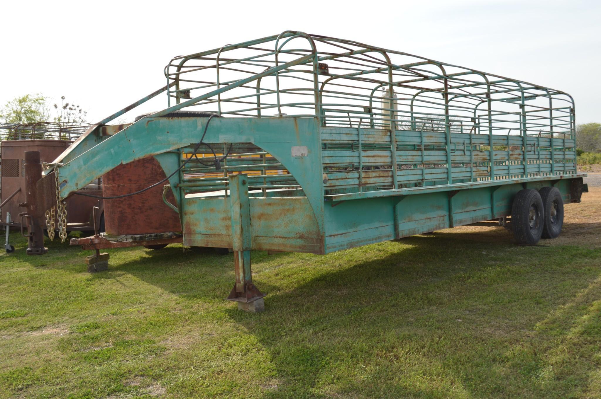 1973 Hano Classic 24' Gooseneck Stock Trailer