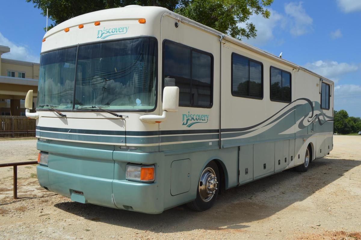 1997 Fleetwood Discovery Lazydays Motorhome