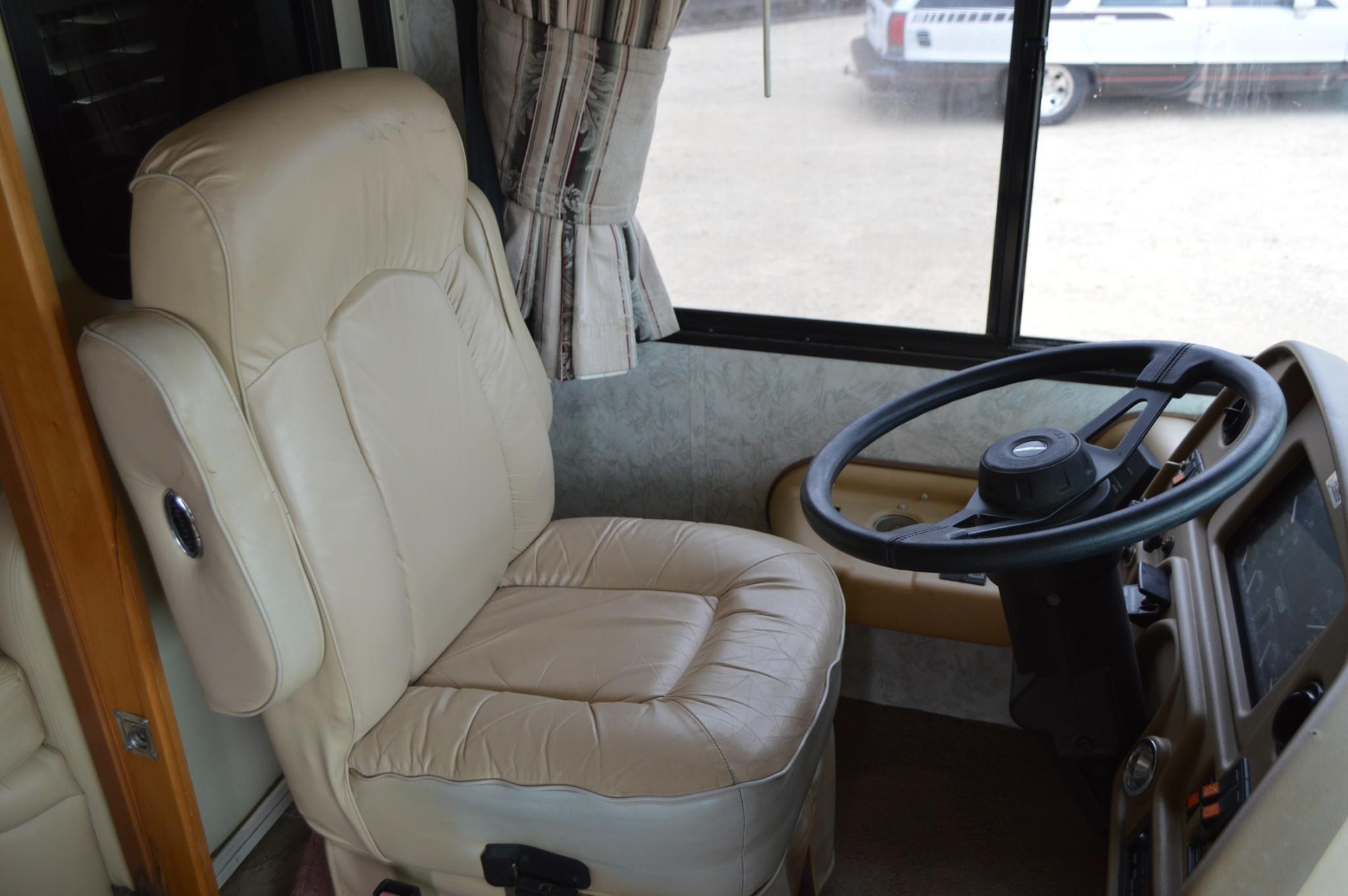 1997 Fleetwood Discovery Lazydays Motorhome