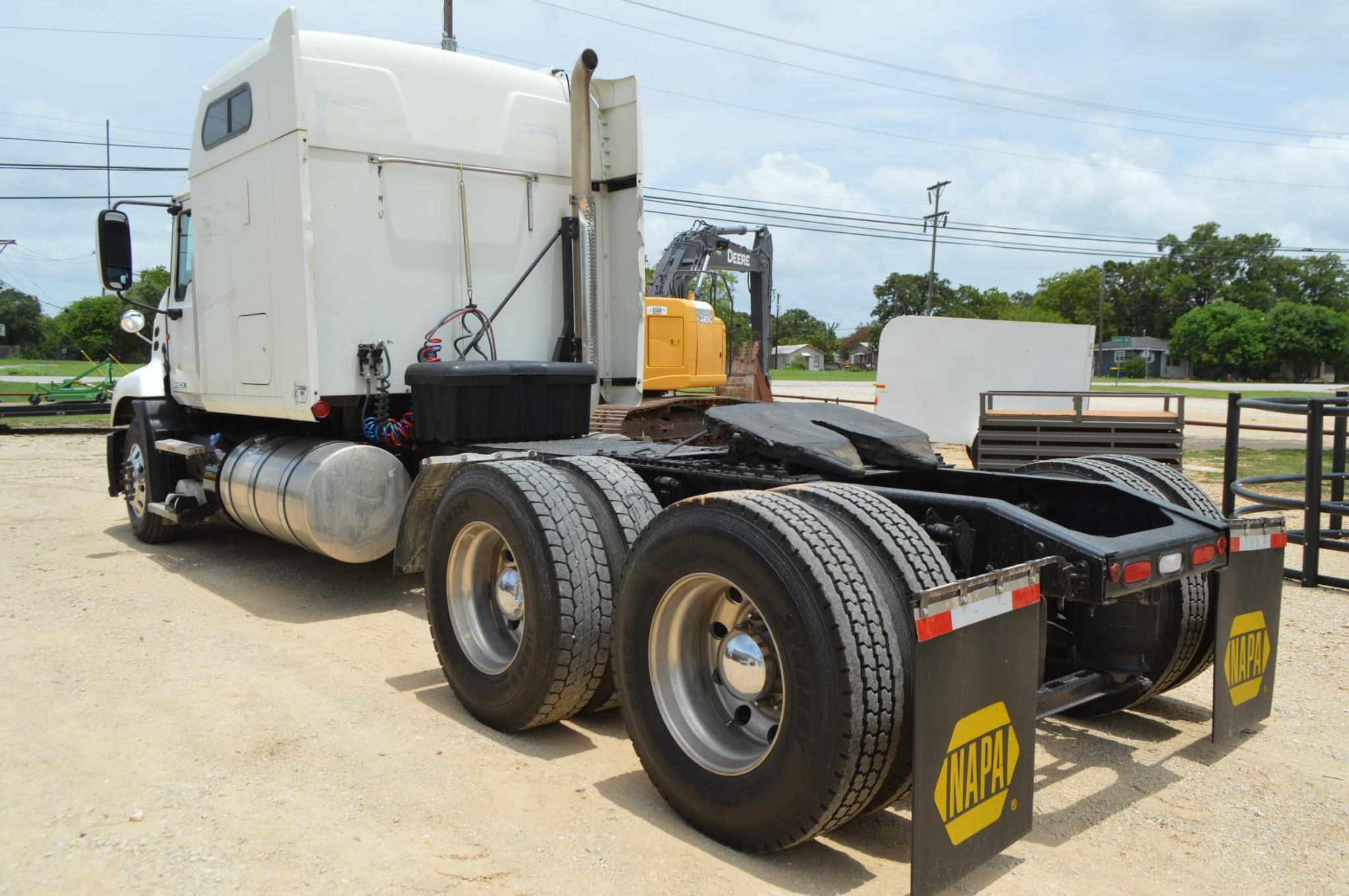 2012 Mack CXU613 Truck