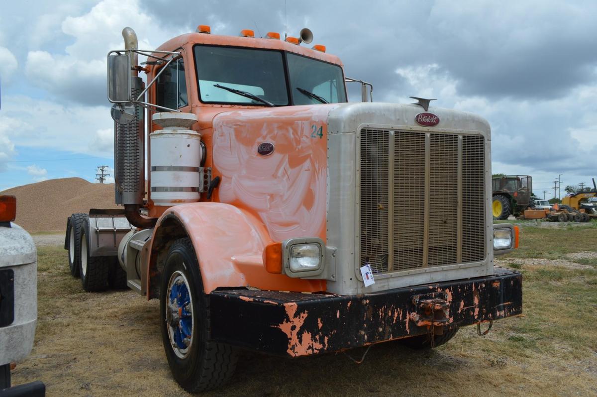 1990 Peterbilt Model 378, C13 Caterpillar Motor, Eaton Fuller 9 Spd Transmission