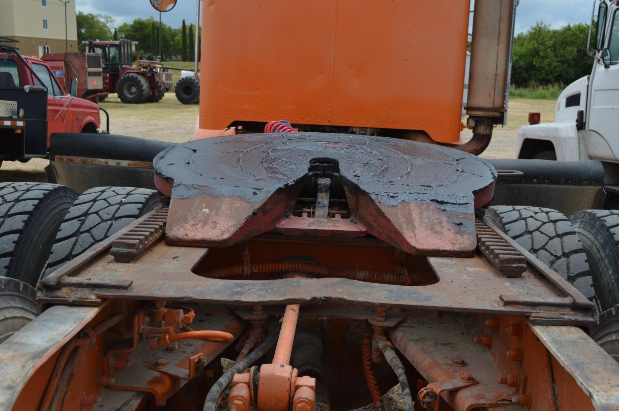 1990 Peterbilt Model 378, C13 Caterpillar Motor, Eaton Fuller 9 Spd Transmission