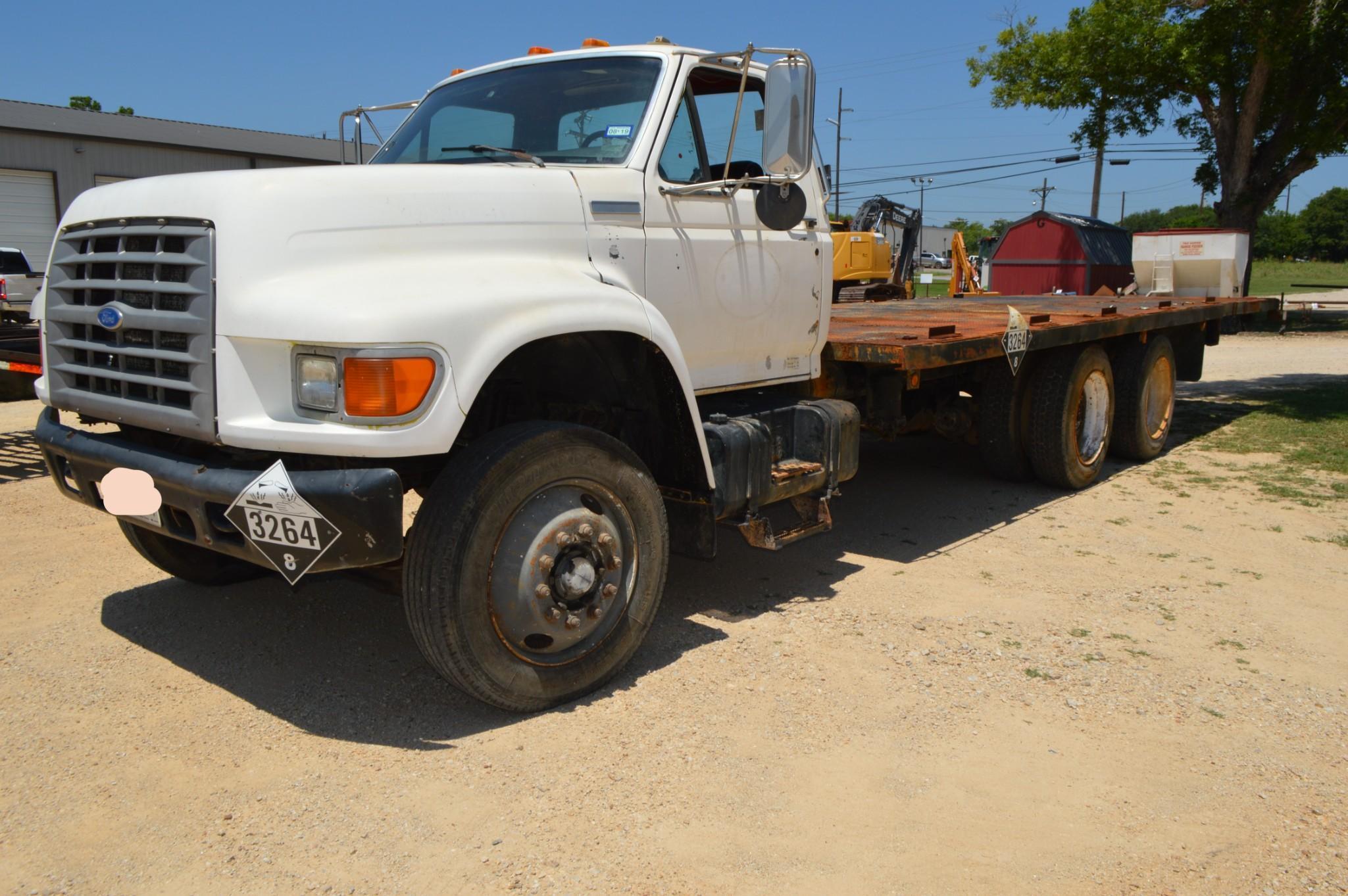 1995 Ford FT900 Truck, 8.3L Cummins, 8 Spd Manual, New Tires, Air Brakes, PTO, Diesel