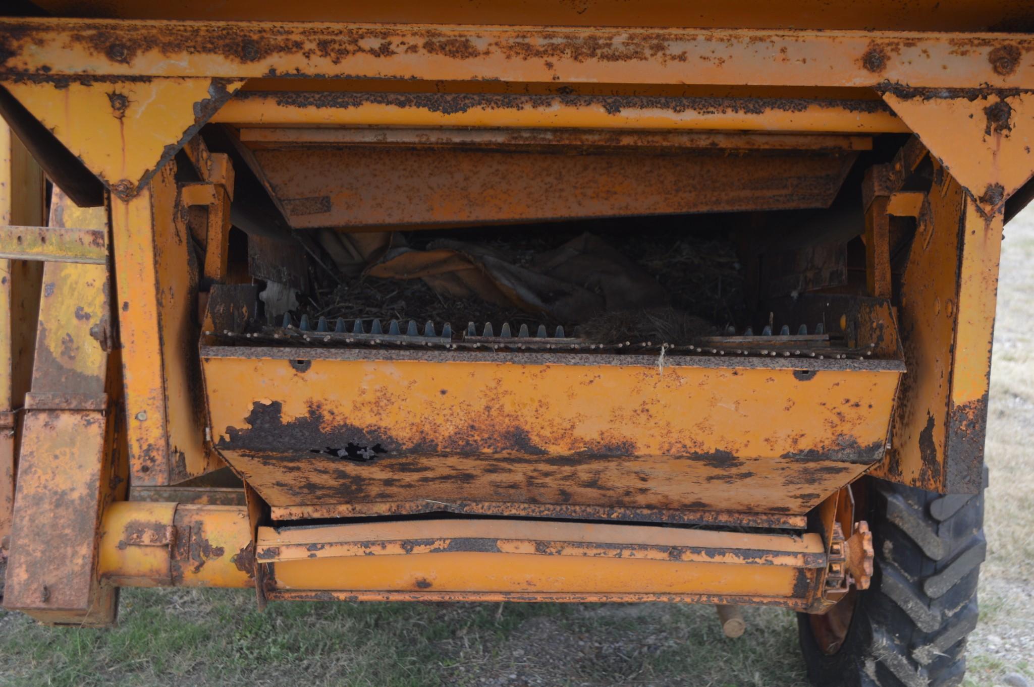 Minneapolis Moline Antique Combine