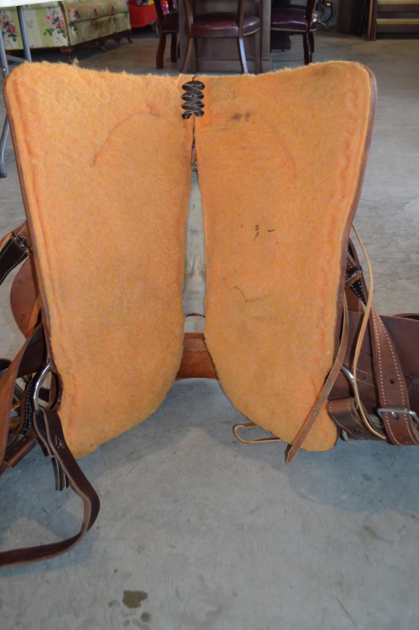 14 1/2" Seat Half Breed Western Horse Saddle with Will James Tree / Tack/Gear/Cowboy/Cowgirl