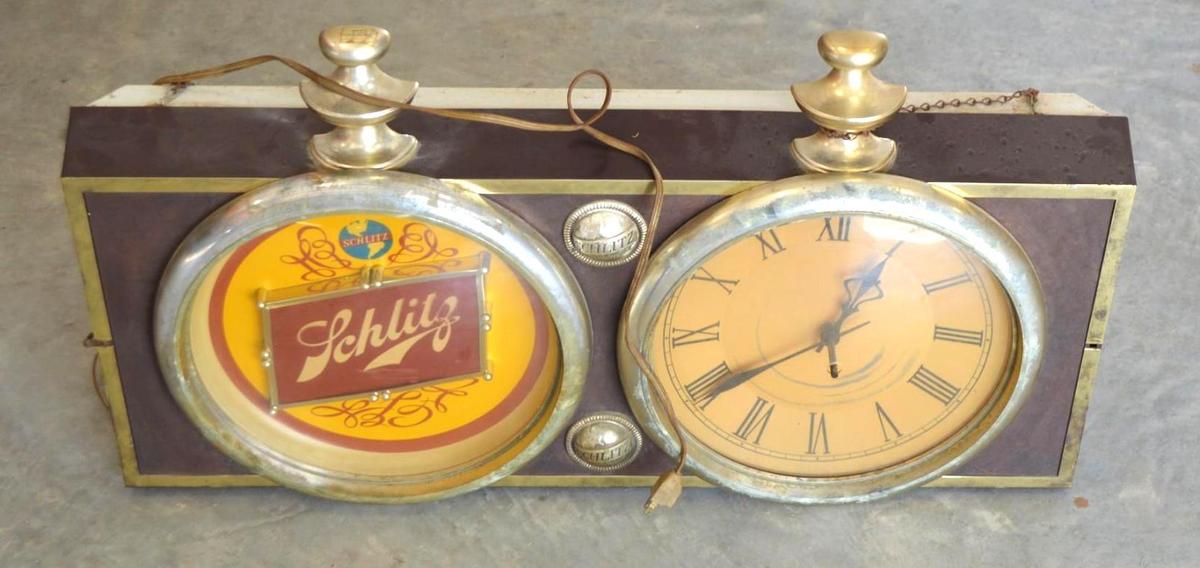 Vintage/Antique Collectible Schlitz Clock