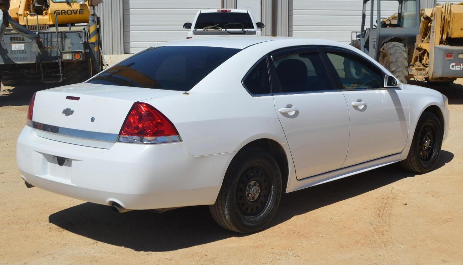 2011 Chevrolet Impala 4 Door Sedan Passenger Gasoline Car