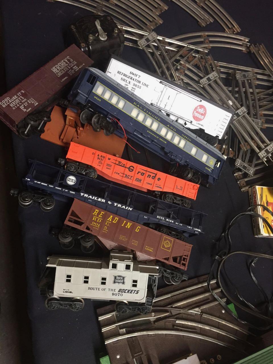 Several different pieces of Lionel train set