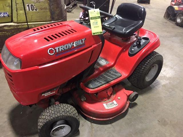 Troy-Bilt Super Bronco lawn tractor. 19hp twin cam Koehler motor. 42" cut