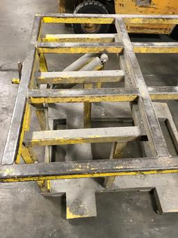 Stationary Industrial pallet box dumper or rotator