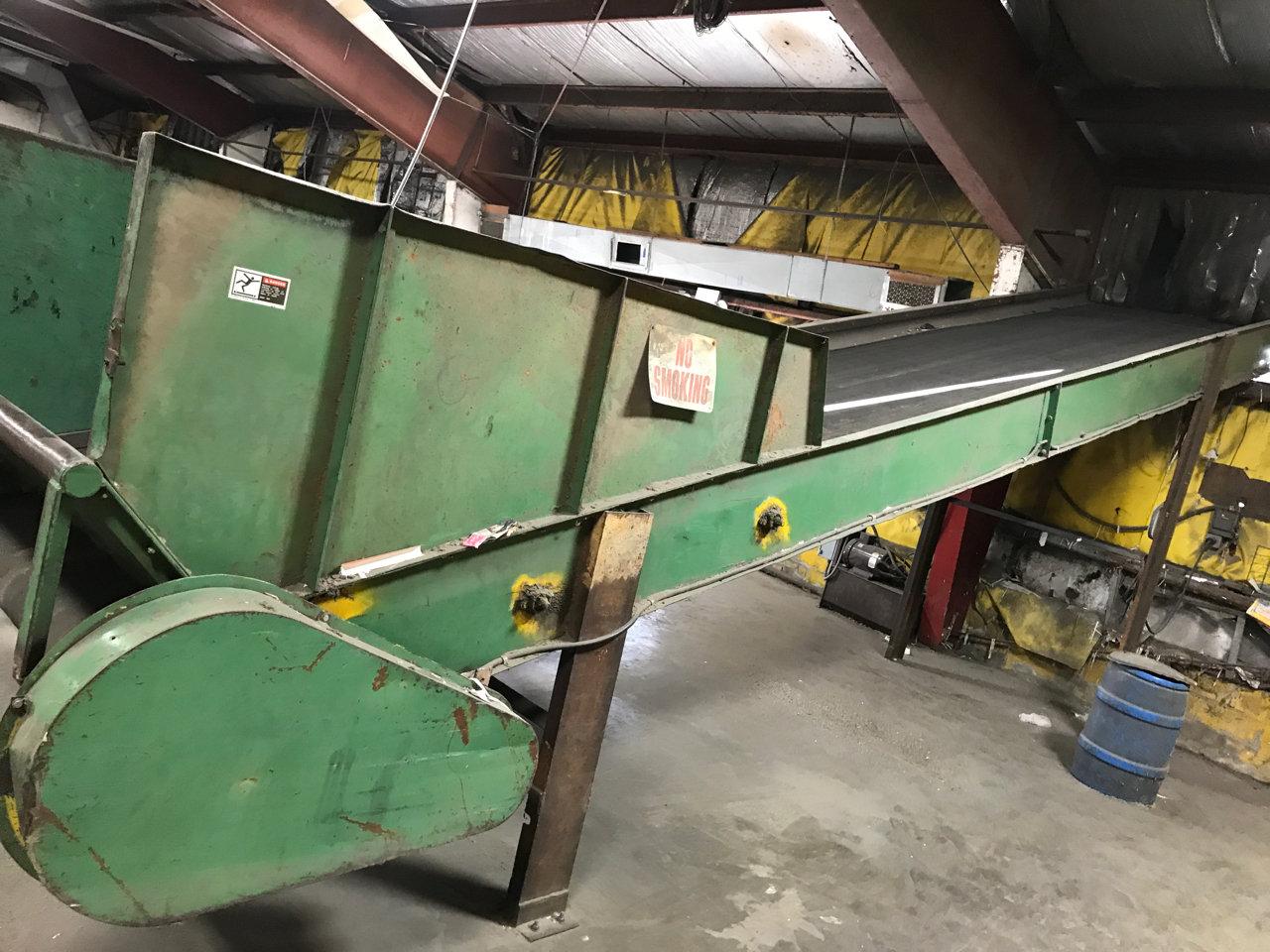 Large incline conveyor belt 27 feet long, and 5 feet wide