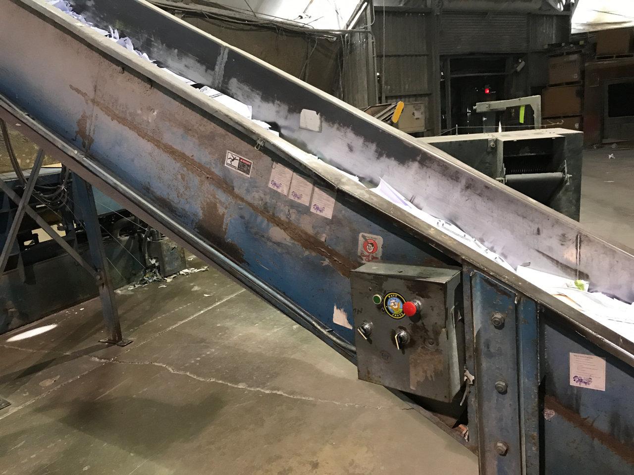 Munro Industrial Paper Fluffer and Compactor in working condition