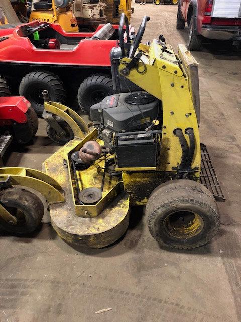 Great Dane Commercial mower. 52"deck. Kawasaki FR651V motor.