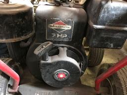 7 HP Briggs and Stratton Portable auger with bits