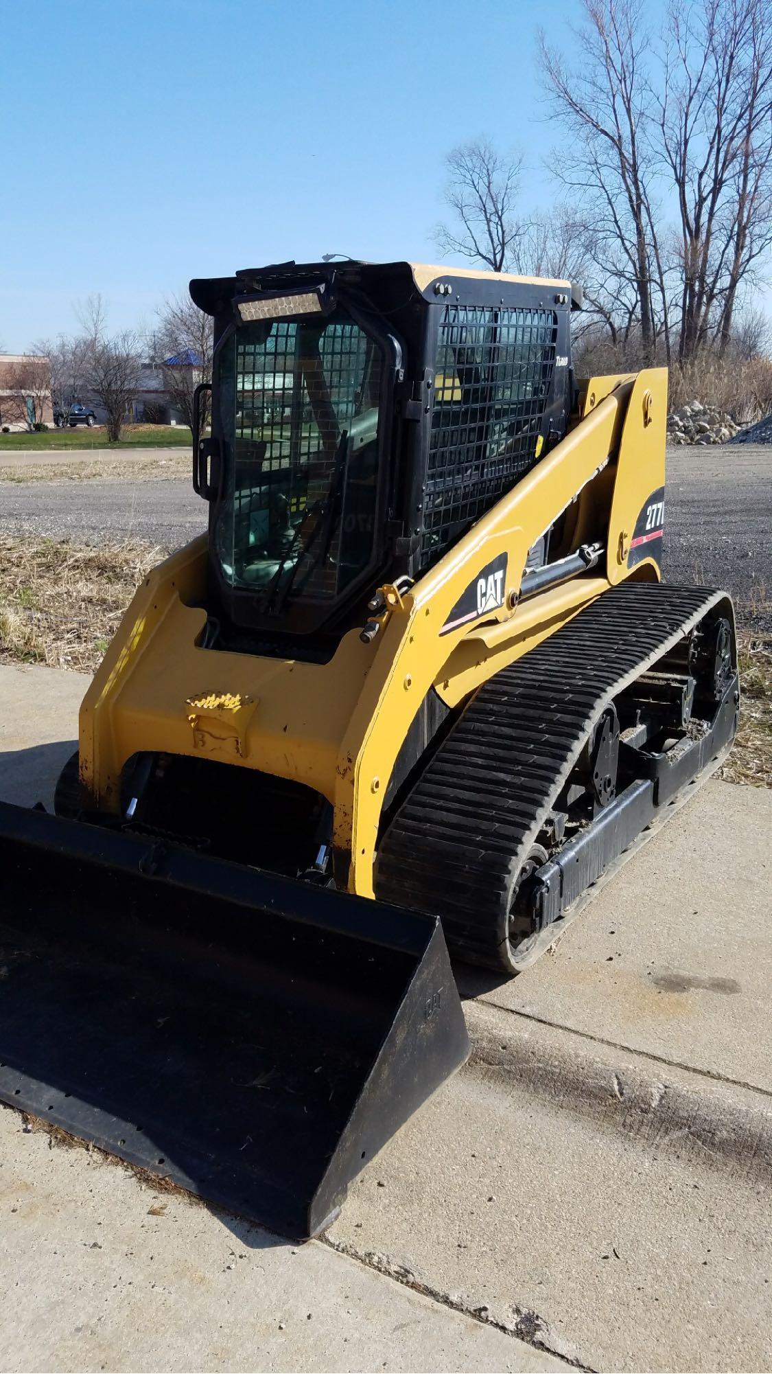 2005 CAT 277 tracked skid loader