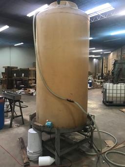 Approx 600 gallon fiberglass holding tank