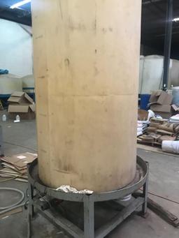 Approx 600 gallon fiberglass holding tank