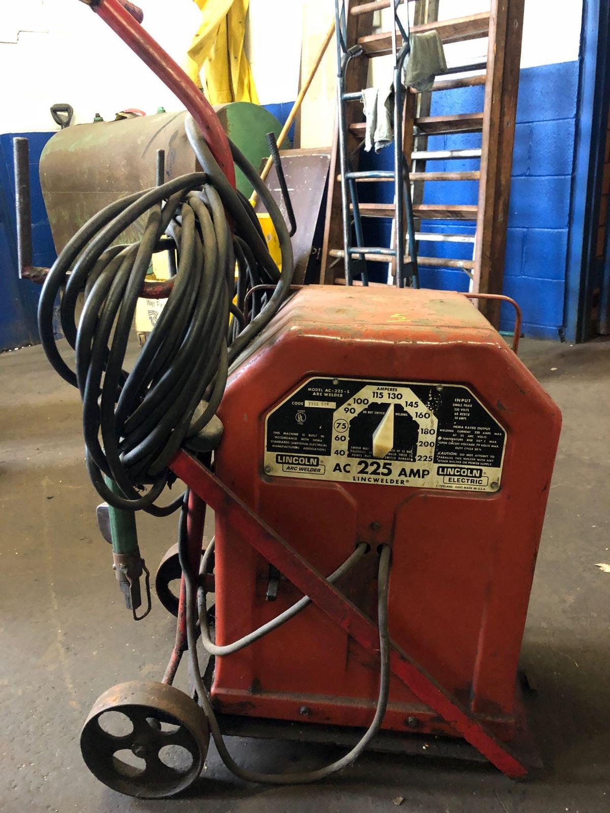 Lincoln Electric AC 225 Arc Welder