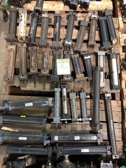 Bulk Lot of assorted Hydraulic Cylinders