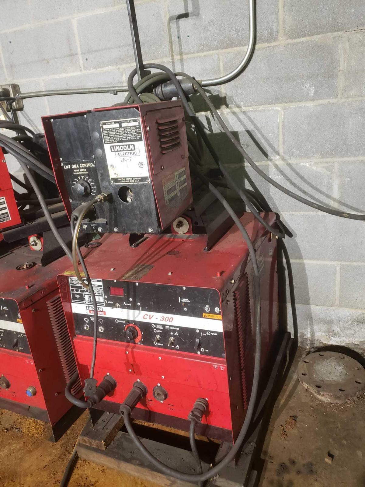 Lincoln Electric LN-7 Wire Feed Welder CV-300