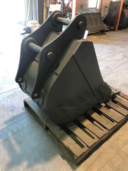 Like New O & K 24 in Excavator Bucket