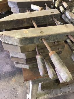 4 wooden wood clamps, selling times the money