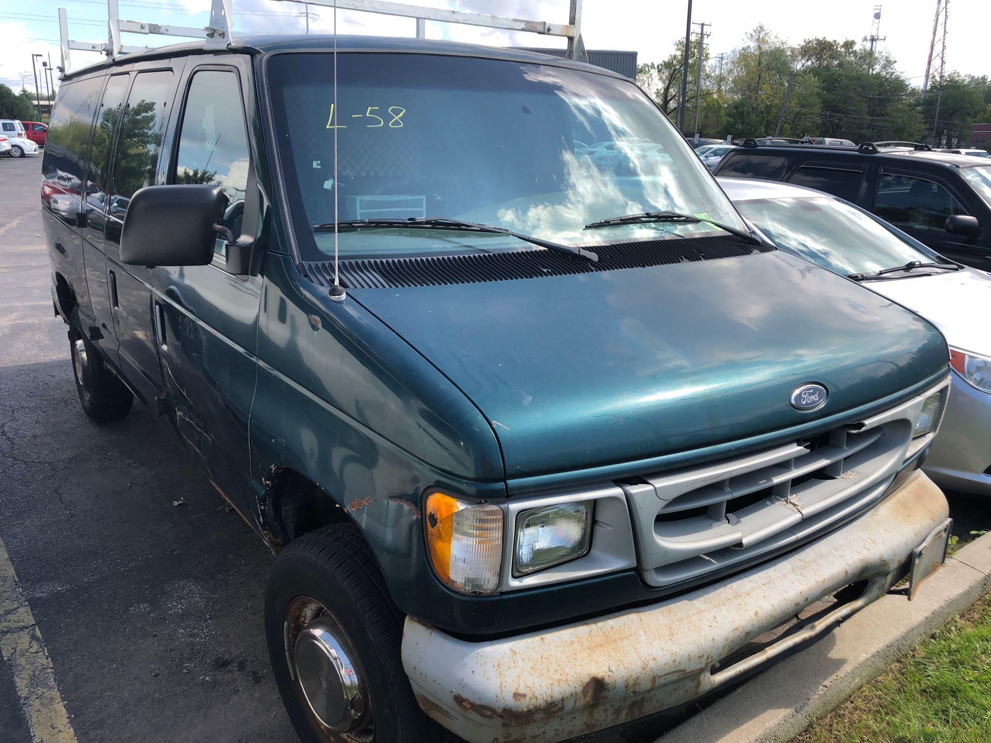 1999 Ford E-250 Econoline Contractors Van (A12)