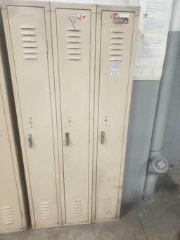 Set of 3 lockers