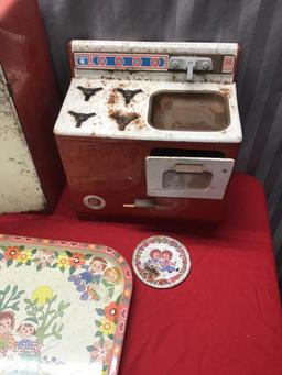 Raggedy Ann Kitchen Playware, Fridge, Stove, Serving Tray and metal plate