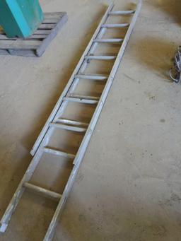 Smaller aluminum extension ladder