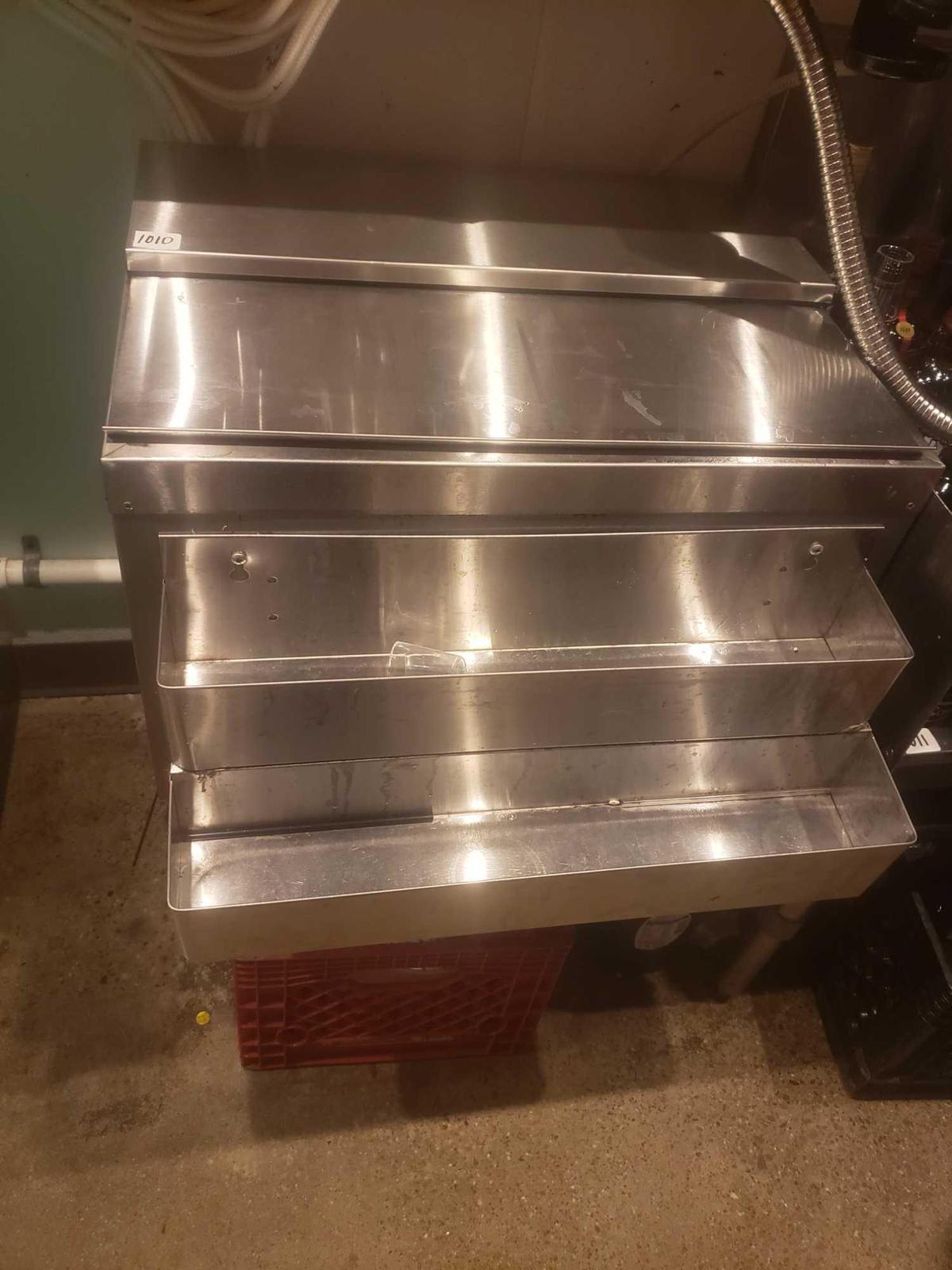 Stainless Micro Matic ice chest storge unit L 24in, x W 17in, x H 31in comes with disatachable