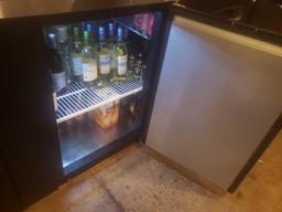 Very nice 3 door beverage cooler unit in good working order L 95.5 in x W 29 in H 37in